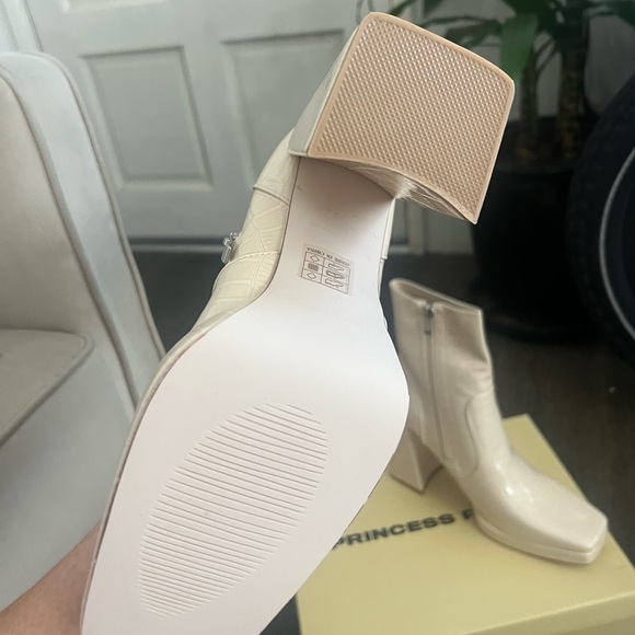 Princess Polly Croc Platform Boots - Picture 3 of 5